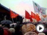 Посмотреть это видео на youtube.com Митинг №2 в Калининграде 30 января 2010 13:35 НАЧАЛО. Константин Дорошок открывает митинг. потом КПРФ. К нам пришли даже МОЛОДОЖЕНЫ.